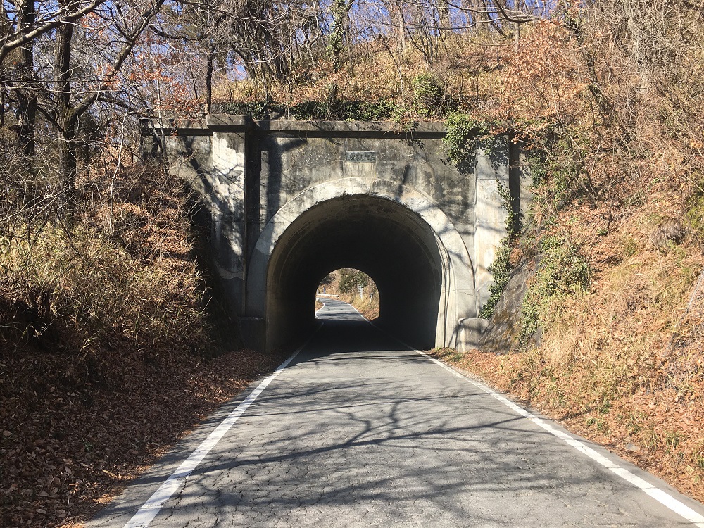 スーパーカブで登場するトンネルは日野春隧道でした！